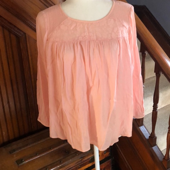 American Eagle Outfitters Tops - AEO Peach Summer Top Sz L